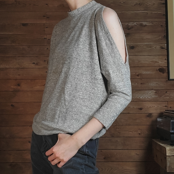 Mock Neck Shoulder Cut Out Long Sleeve Shirt - Picture 4 of 6